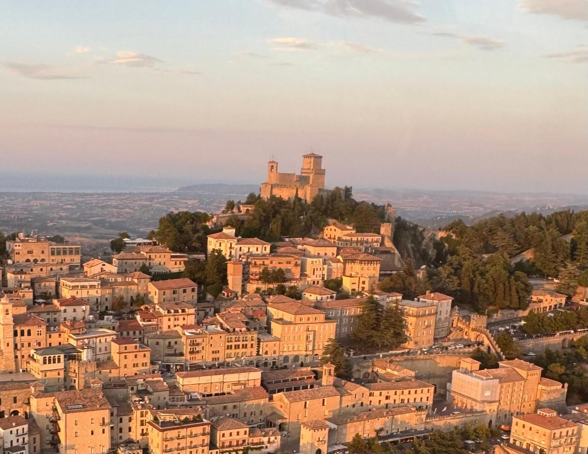 La Famosa Dimora Ambasciatore San Marino Exterior foto